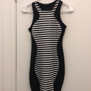 Black bodycon dress